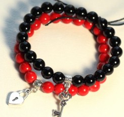 Парные браслеты Ключ от сердца (из агата и коралла)