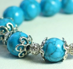 Браслет из бирюзы Голубика