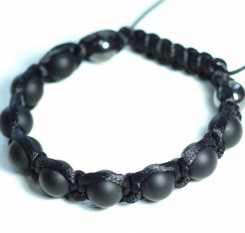 Браслет Shamballa из шунгита в ниточном плетении