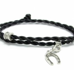 Браслет Подкова на удачу (нитка в 2 оборота)