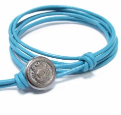 Кожаный витый браслет голубой