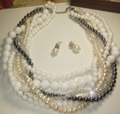 Авторское ожерелье Белый Шоколад