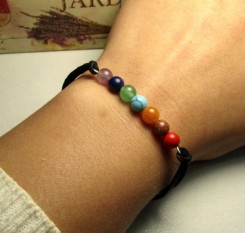 Браслет-гармонизатор из кожи 7 чакр (шарики)