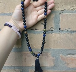 Бусы унисекс из шунгита, лазурита и яшмы