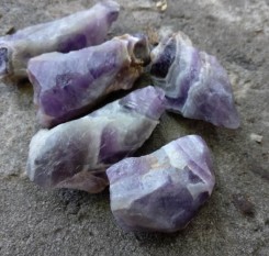 Большой кристалл шевронного аметиста, 150 грамм