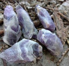 Большой кристалл шевронного аметиста, 150 грамм