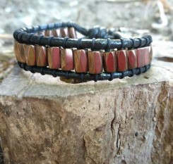 Брутальный браслет с бронзовым гематитом на деньги