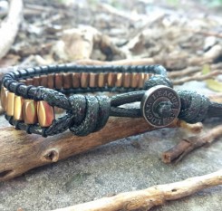 Брутальный браслет с бронзовым гематитом на деньги