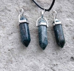 Кулон-шестигранник с моховым агатом