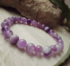 Браслет из аметиста на защиту от негатива