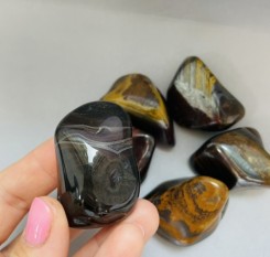 Камень джеспилит (яшма+гематит+тигровый глаз)