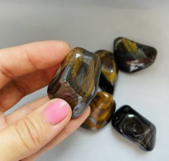 Камень джеспилит (яшма+гематит+тигровый глаз)