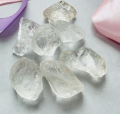 Прозрачный кристалл горного хрусталя, 40грамм