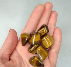 Камень тигровый глаз защита от негатива и сглаза