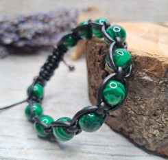 Браслет Шамбала з малахіту у шкіряному плетенні