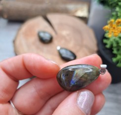 Кулон із лабрадору для загального зміцнення організму