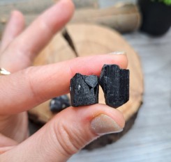 Кристал пакістанського шерла (чорний турмалін) по 5грам