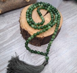 Чотки-амулет здоров'я і сили із канадського нефриту на 108