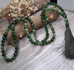 Чотки-амулет здоров'я і сили із канадського нефриту на 108