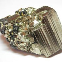 Камень для овна пирит